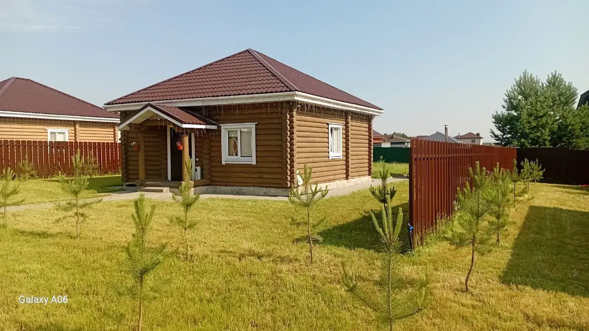 Дом из сруба в загородном комплексе «Морозко»